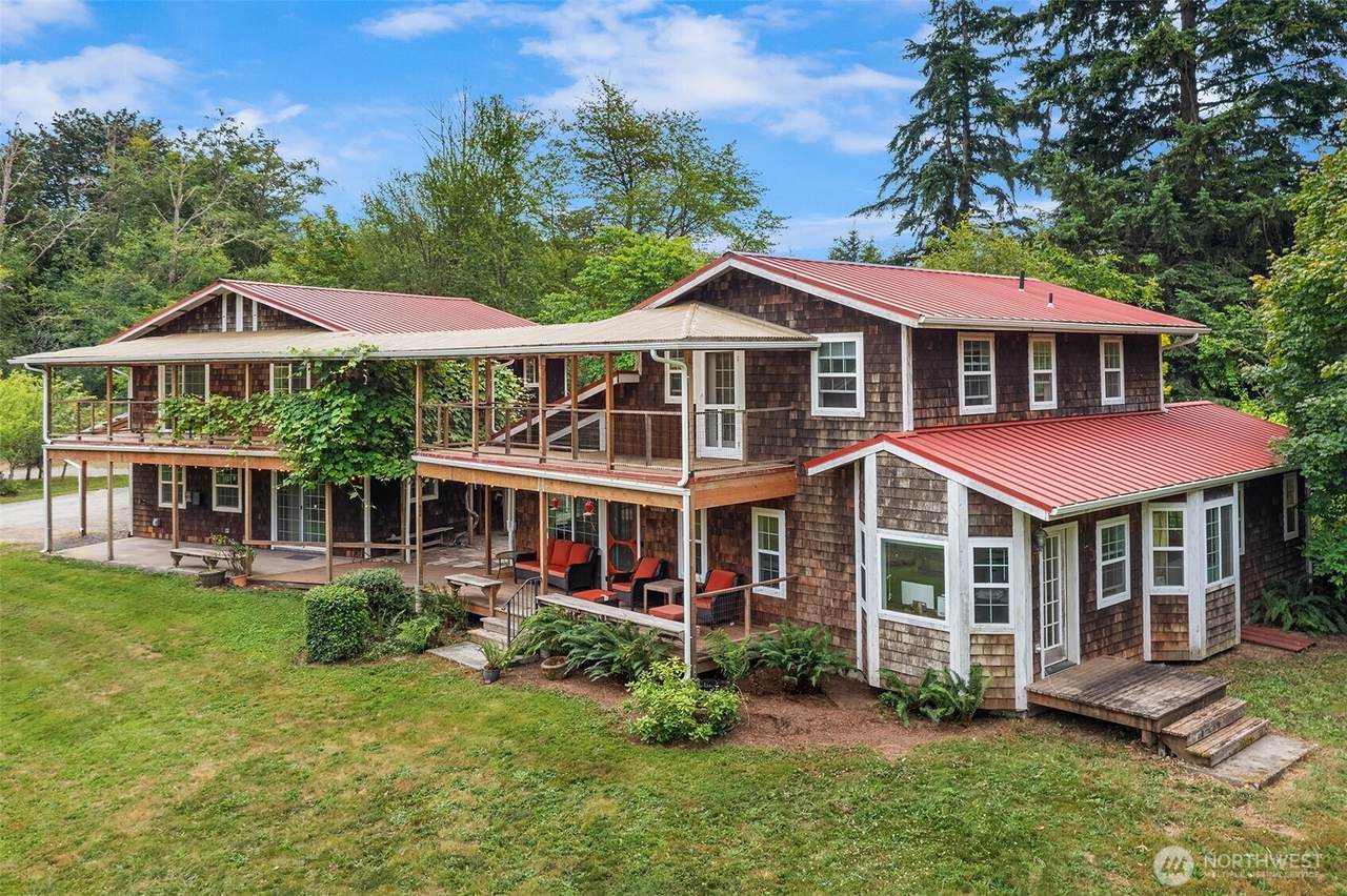 10133 204th Street - Photo 1