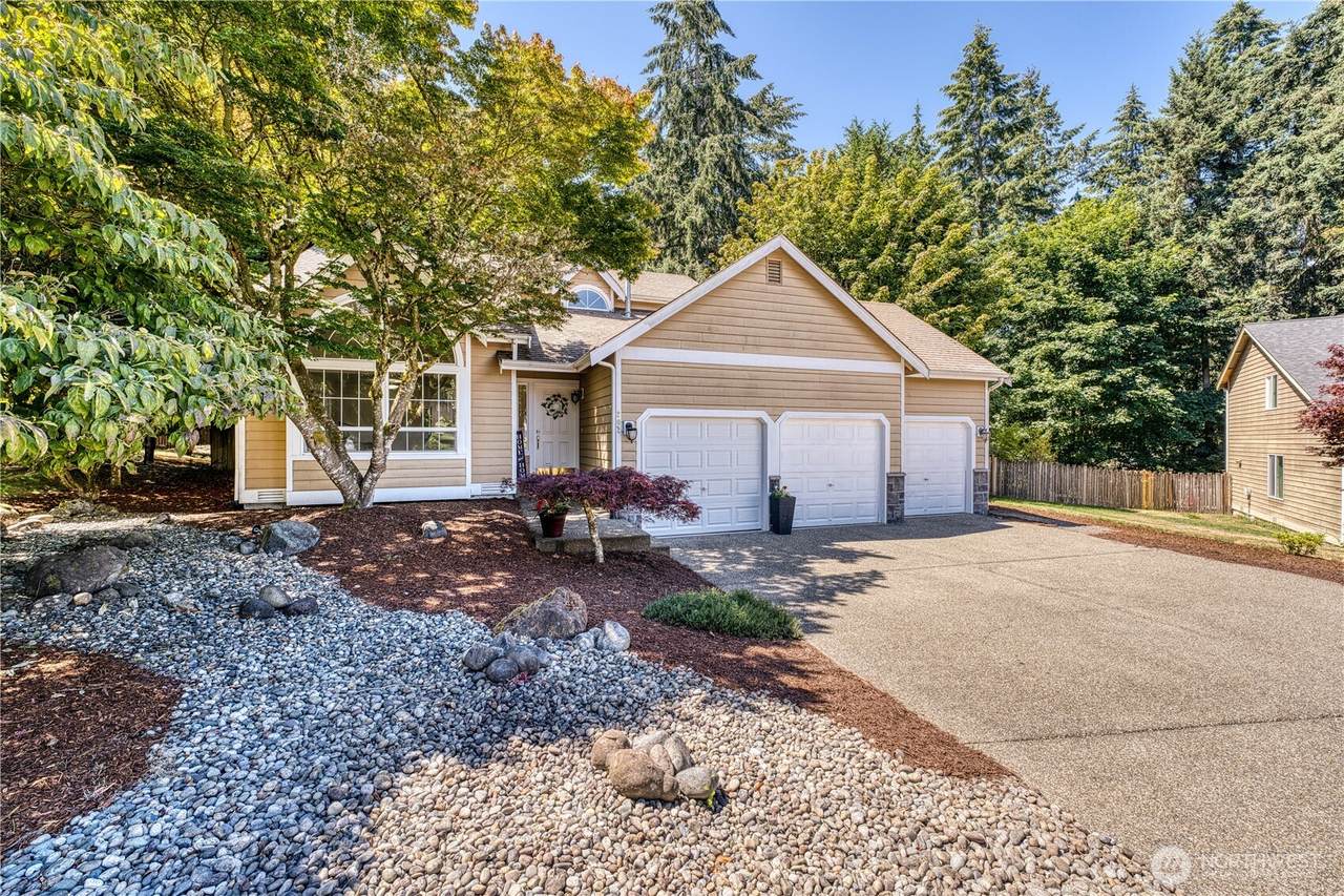 202 35th Avenue Ct - Photo 1