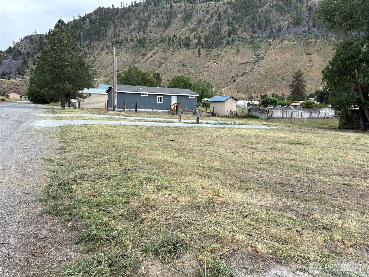 https://bt-photos.global.ssl.fastly.net/nwmls/1280_boomver_1_2554312-1.jpg