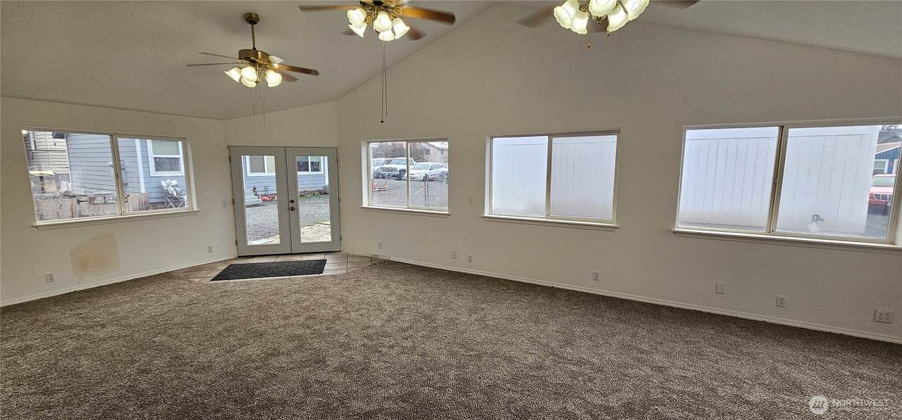 40 Cherry Street - Photo 1