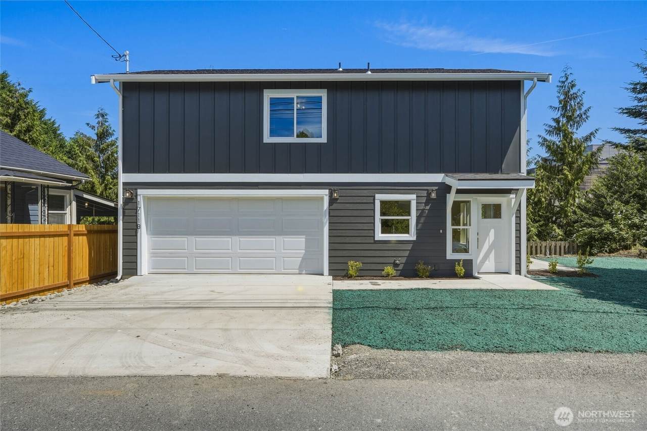 1711 12th Street - Photo 1