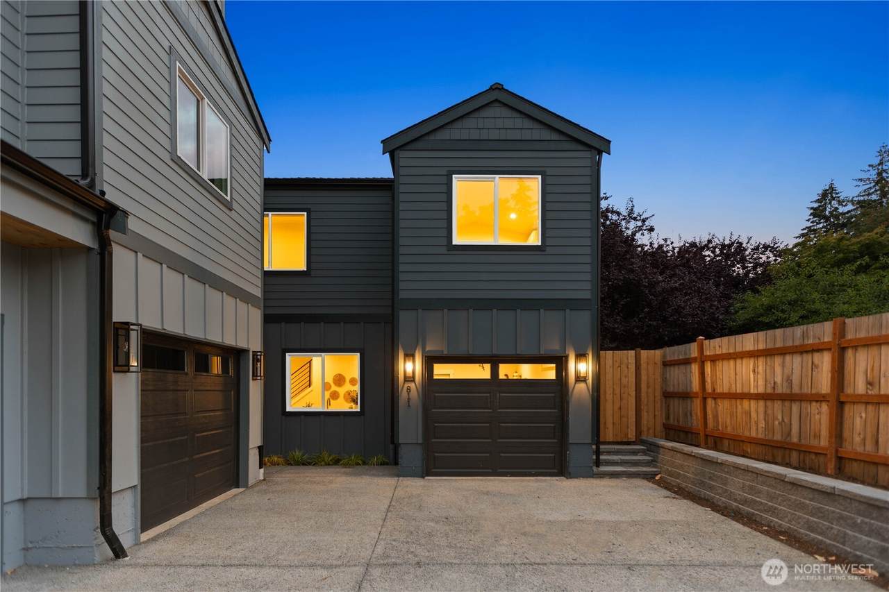 811 125th Street - Photo 1