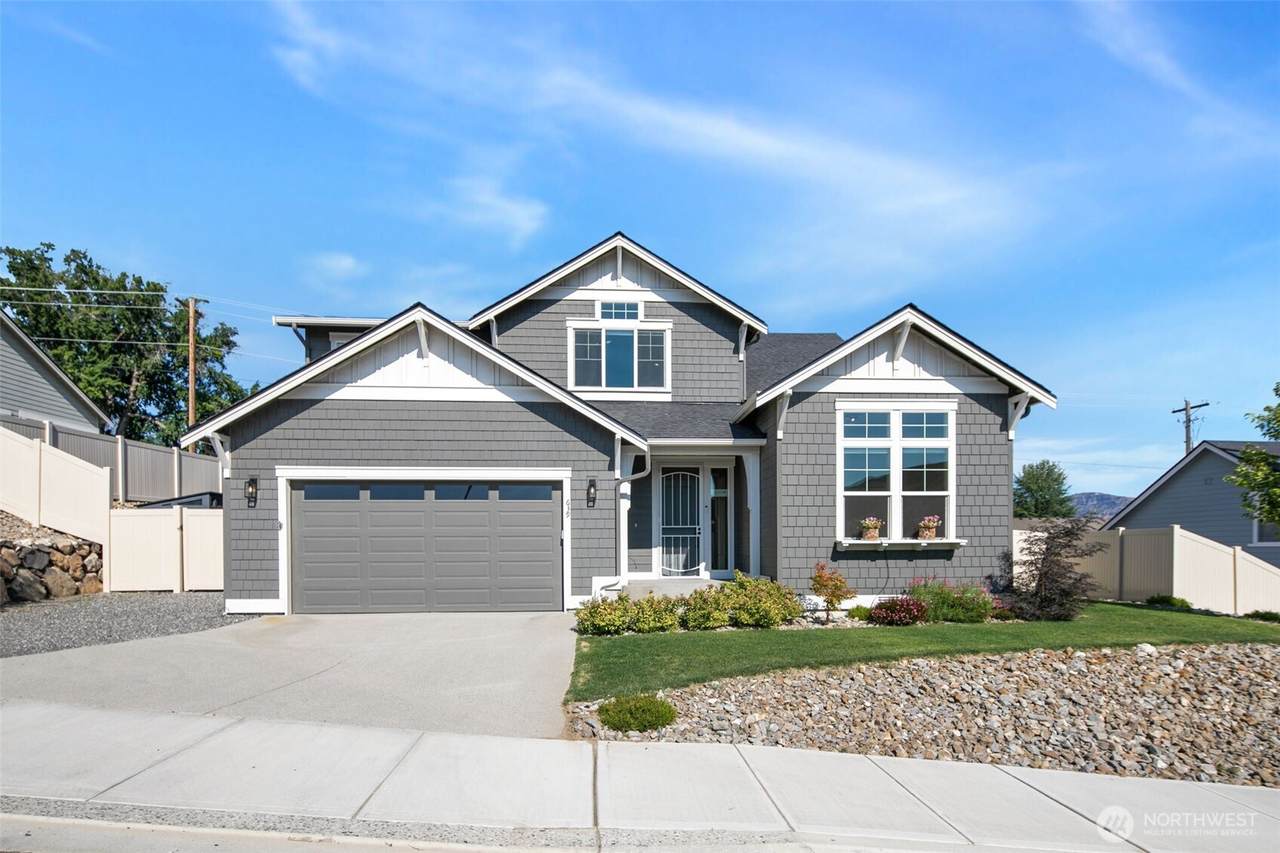 639 Kent Avenue - Photo 1