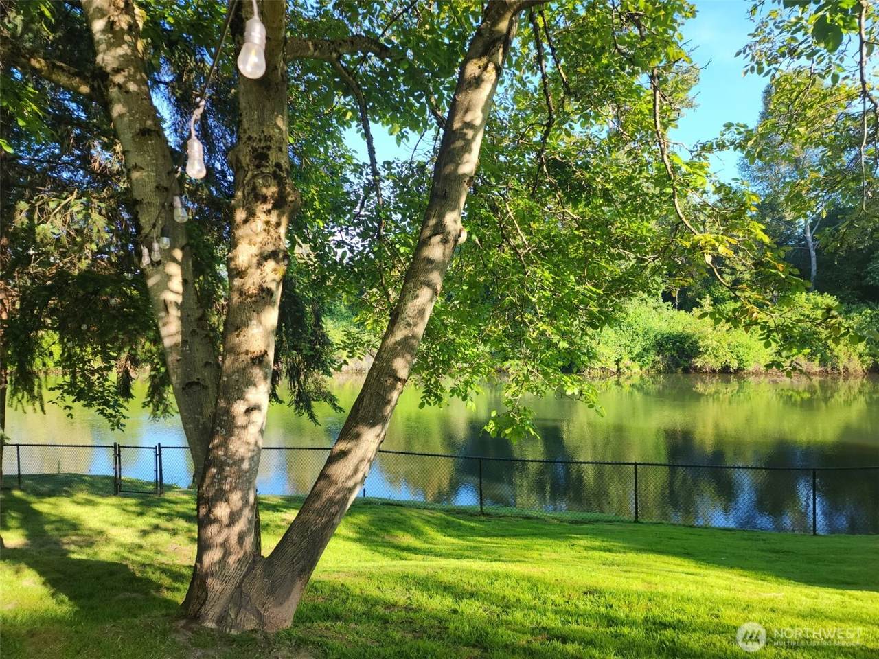 https://bt-photos.global.ssl.fastly.net/nwmls/1280_boomver_1_2554803-1.jpg