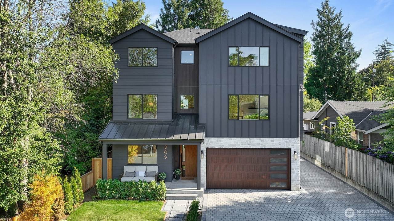 3209 94th Street - Photo 1