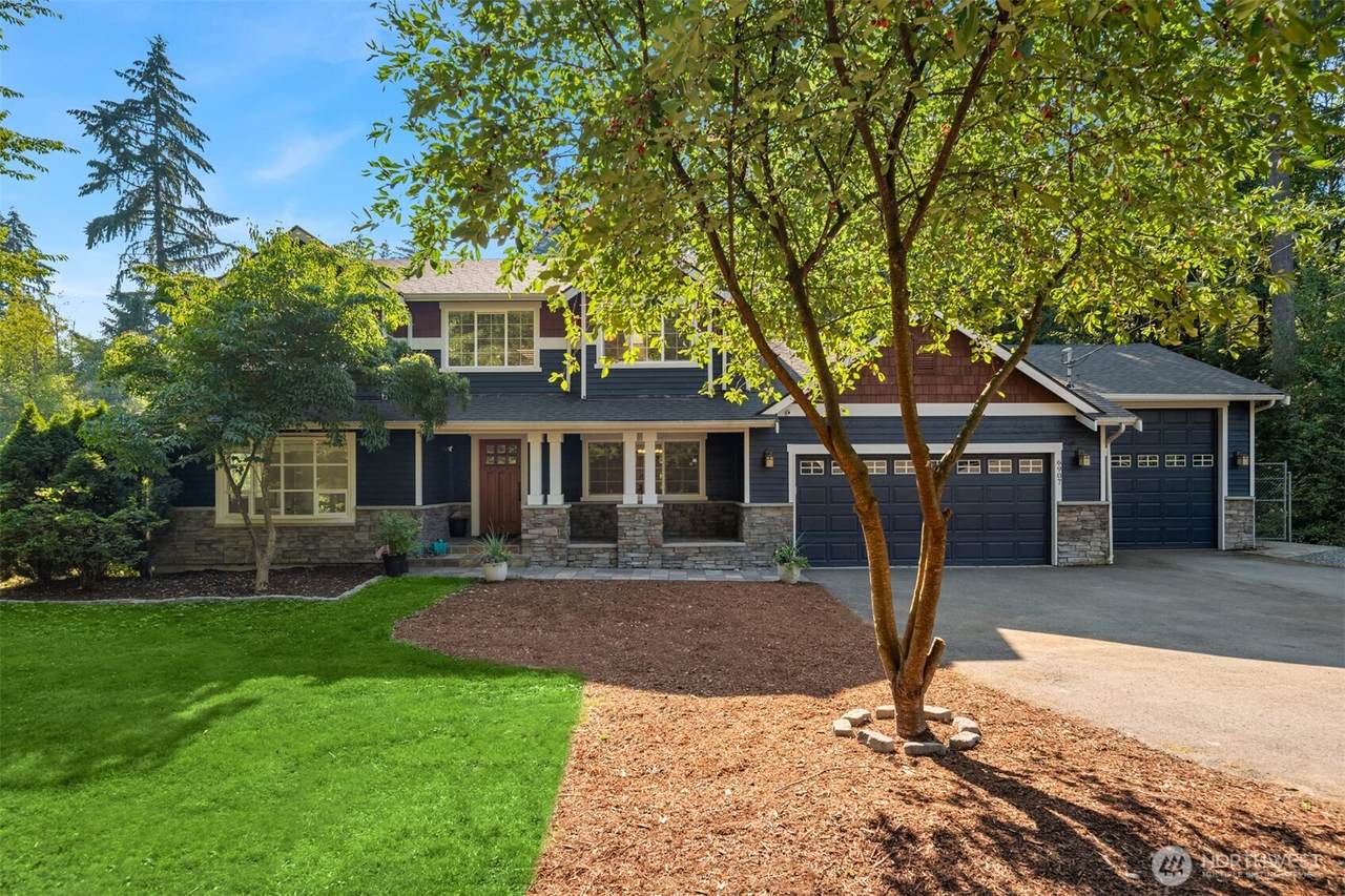 6907 184th Street - Photo 1
