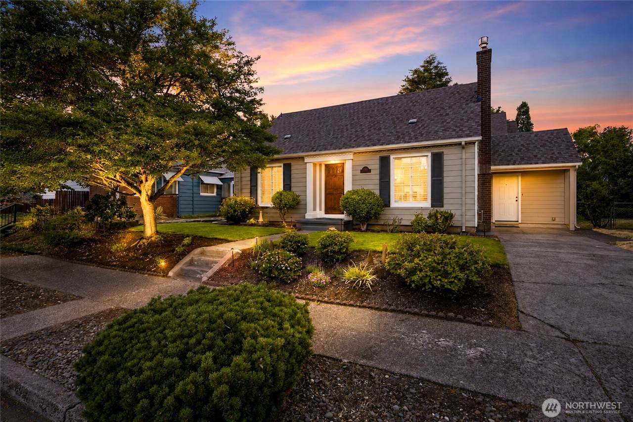 108 35th Street - Photo 1