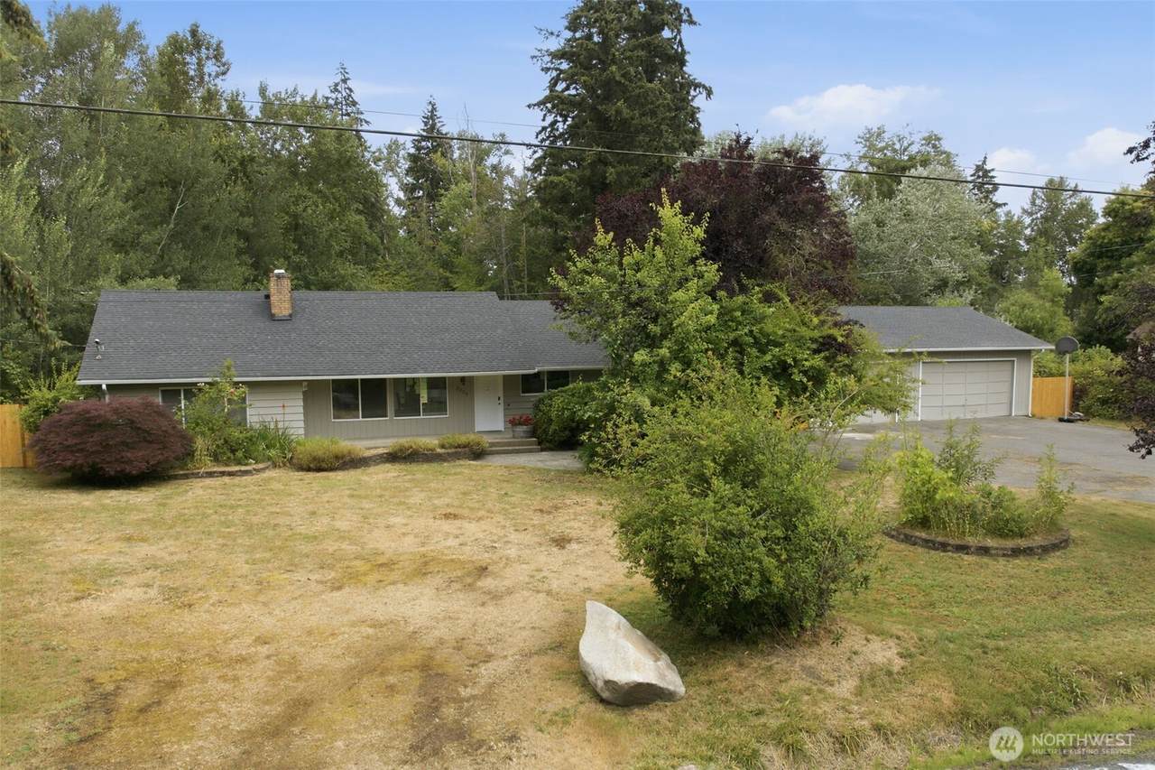 3209 128th St - Photo 1