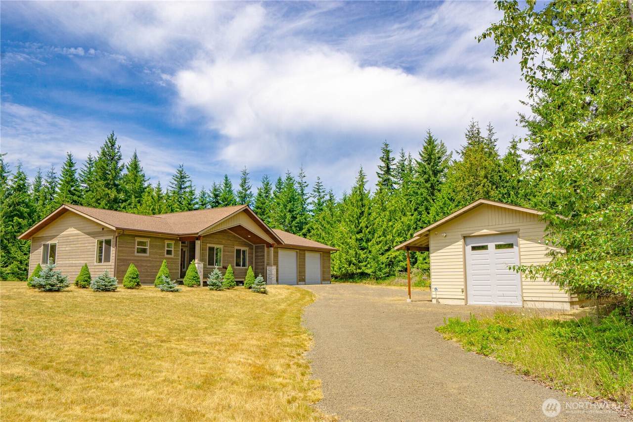 545 Headwaters Lane - Photo 1