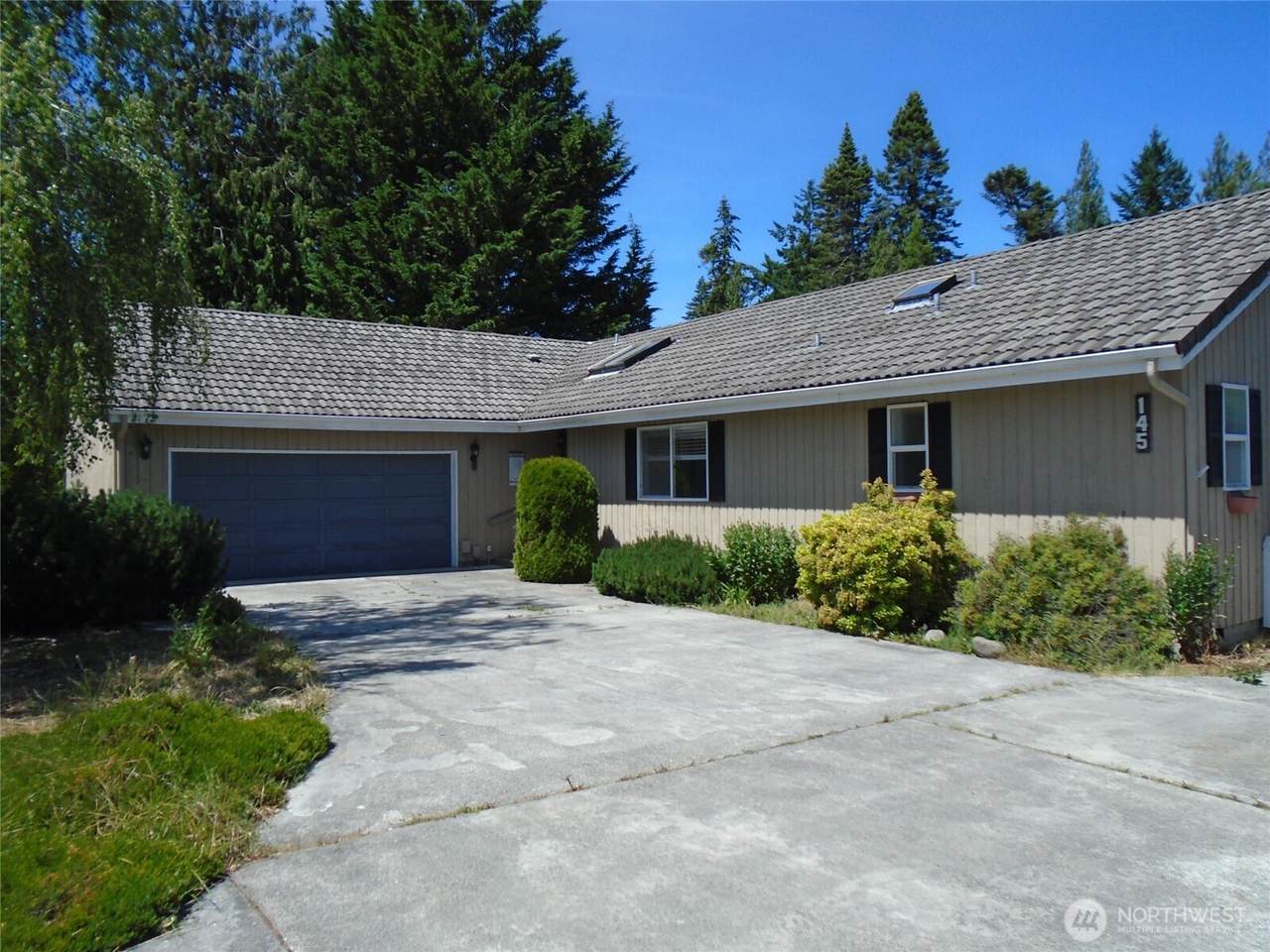 145 Emerald Drive - Photo 1