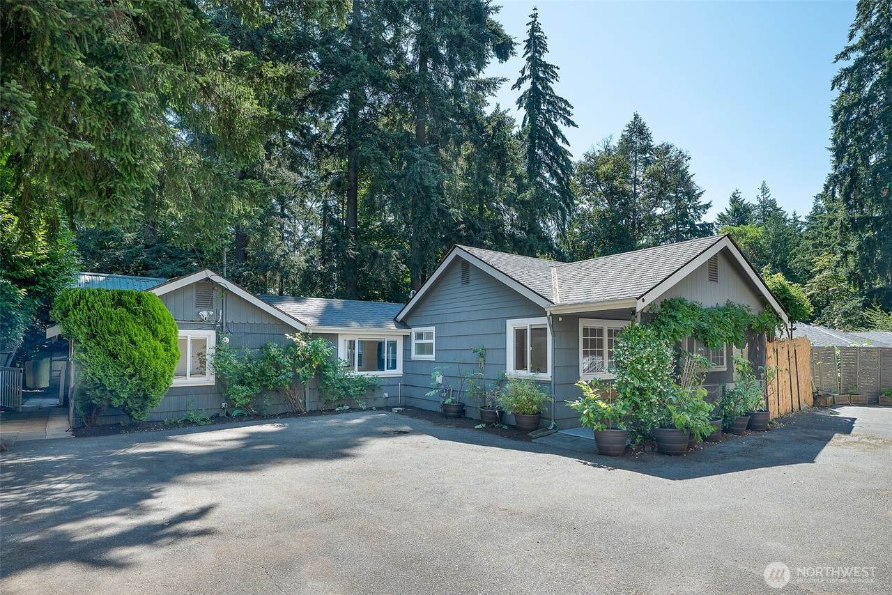 11350 28th Avenue - Photo 1