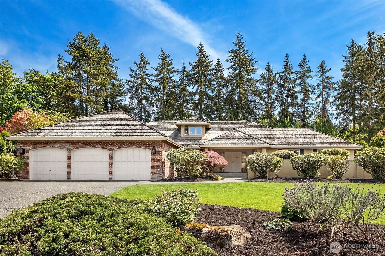 8531 Hunts Point Lane - Photo 1