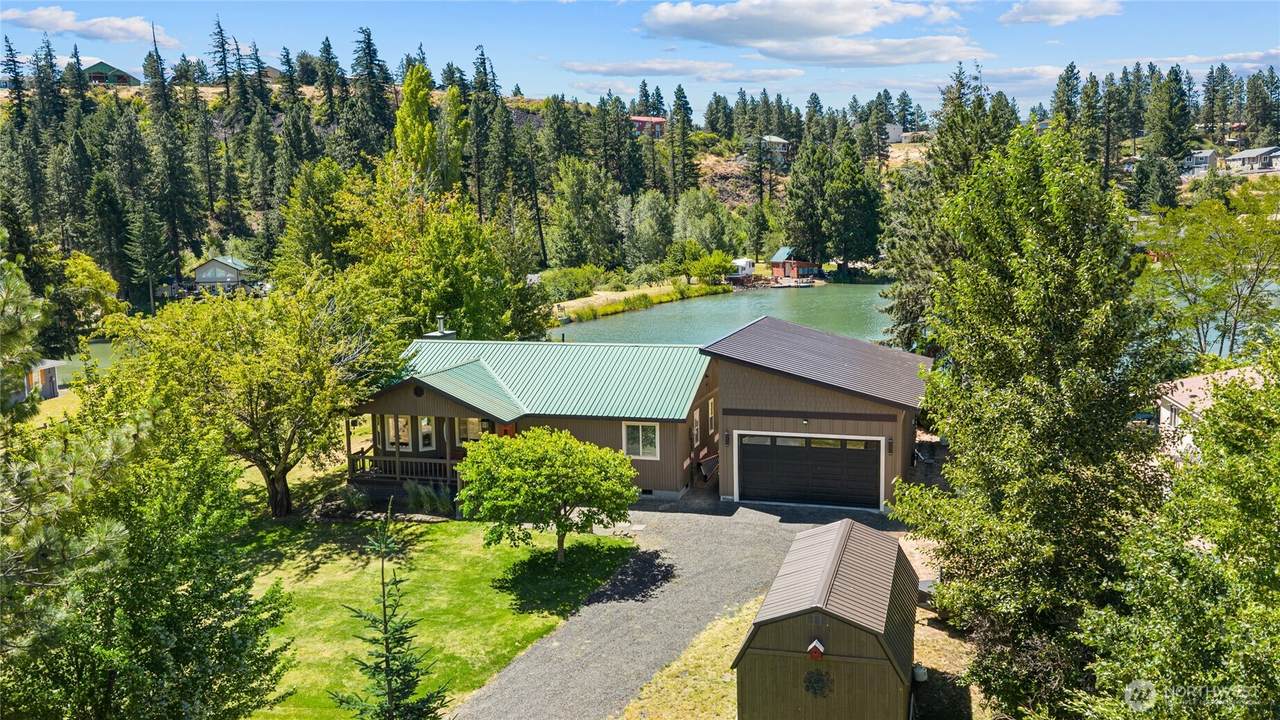 1250 Twin Lakes Road - Photo 1