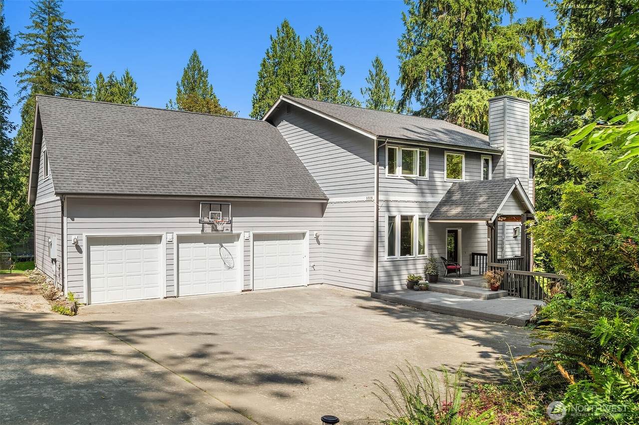 5508 329th Avenue - Photo 1