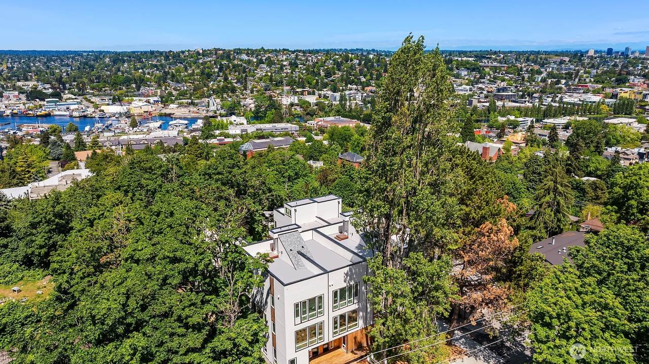 532 Barrett Street - Photo 1