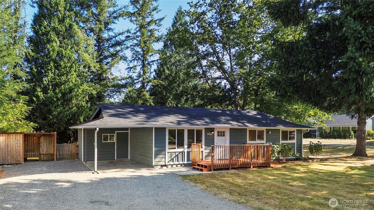 1015 Dyer Road - Photo 1