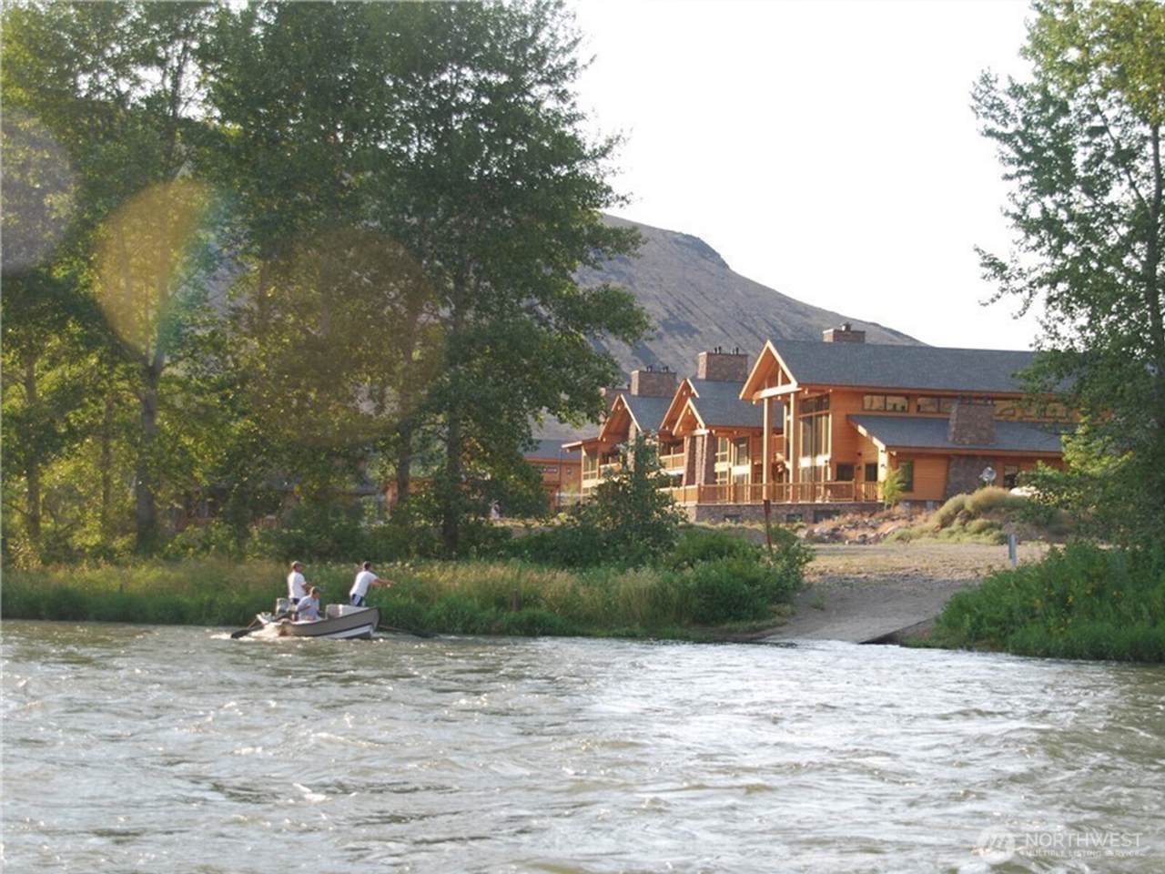 https://bt-photos.global.ssl.fastly.net/nwmls/1280_boomver_1_2556151-1.jpg