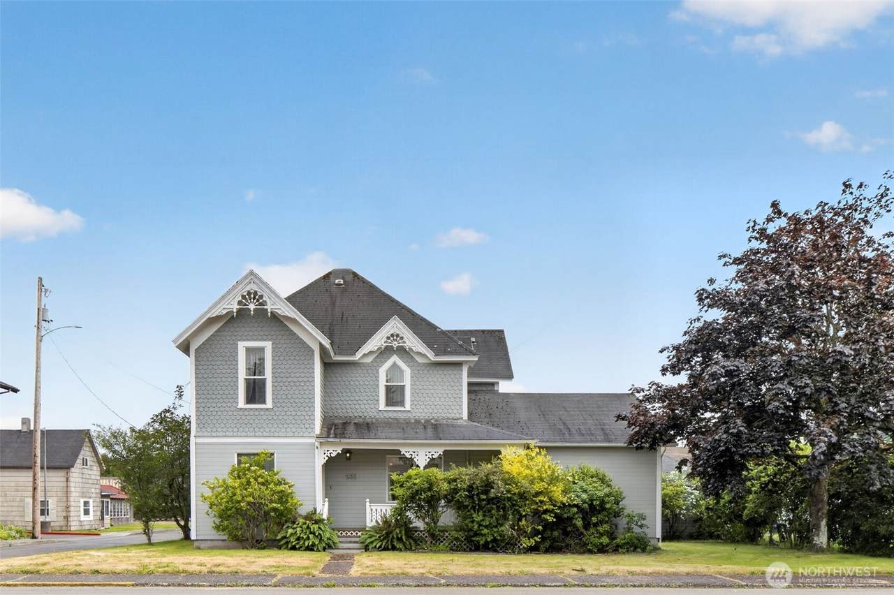 231 Spruce Street - Photo 1