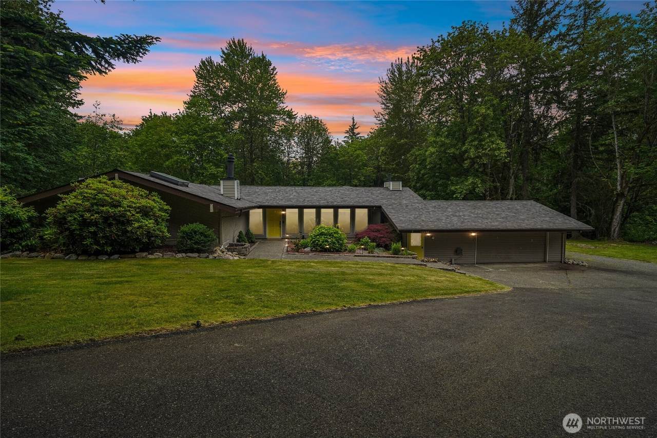 16808 240th Avenue - Photo 1