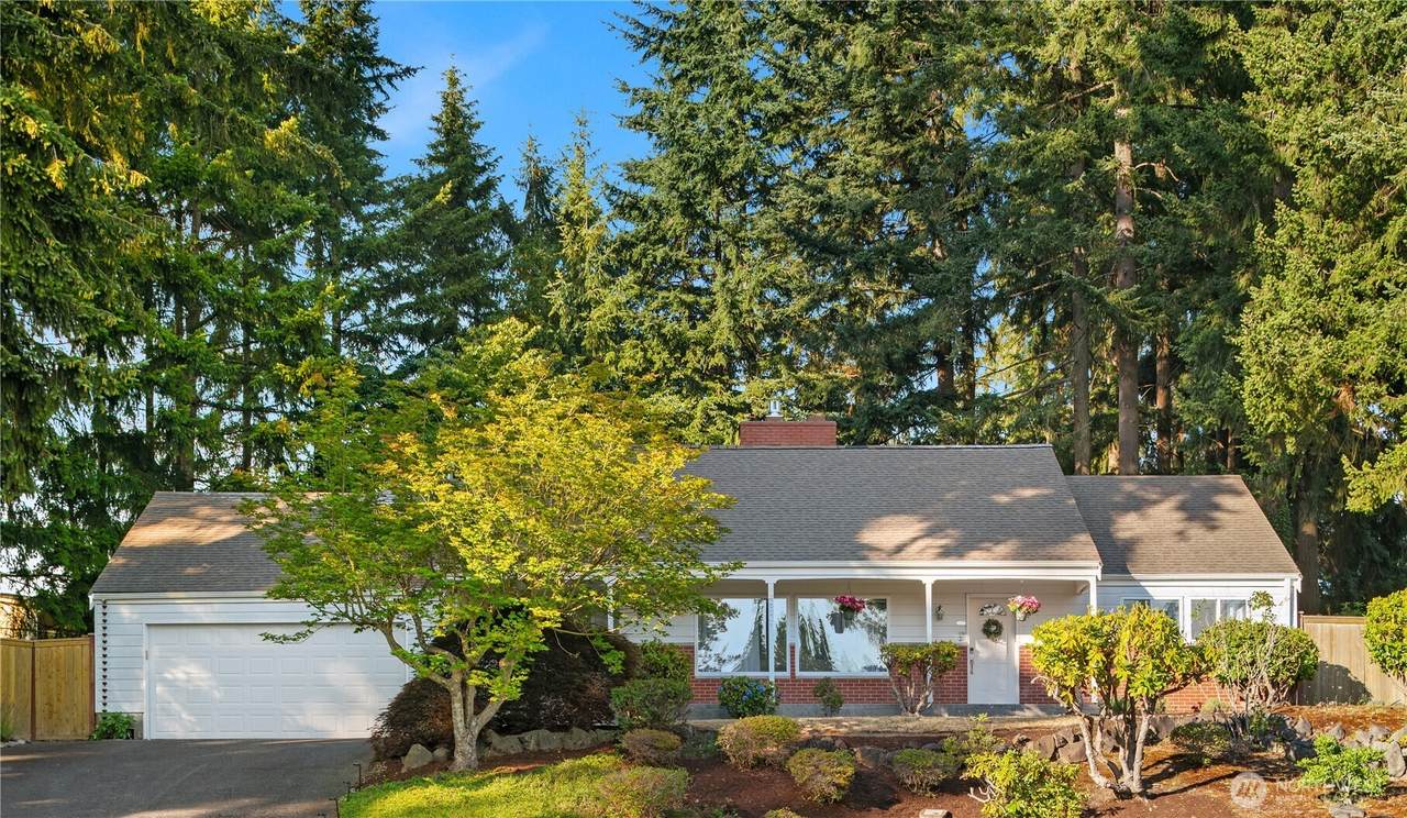 4301 72nd Avenue - Photo 1
