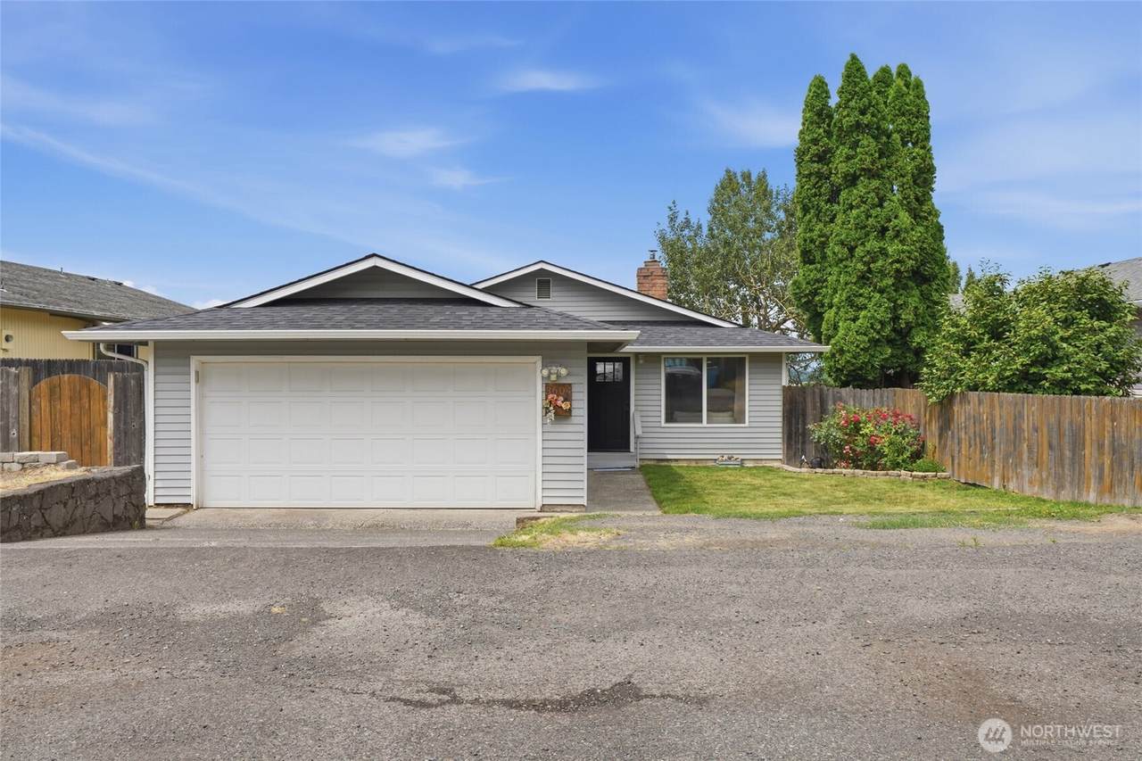3604 Rose St - Photo 1