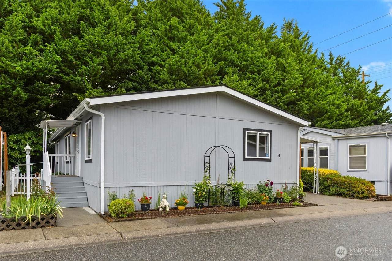 11100 4th Avenue - Photo 1