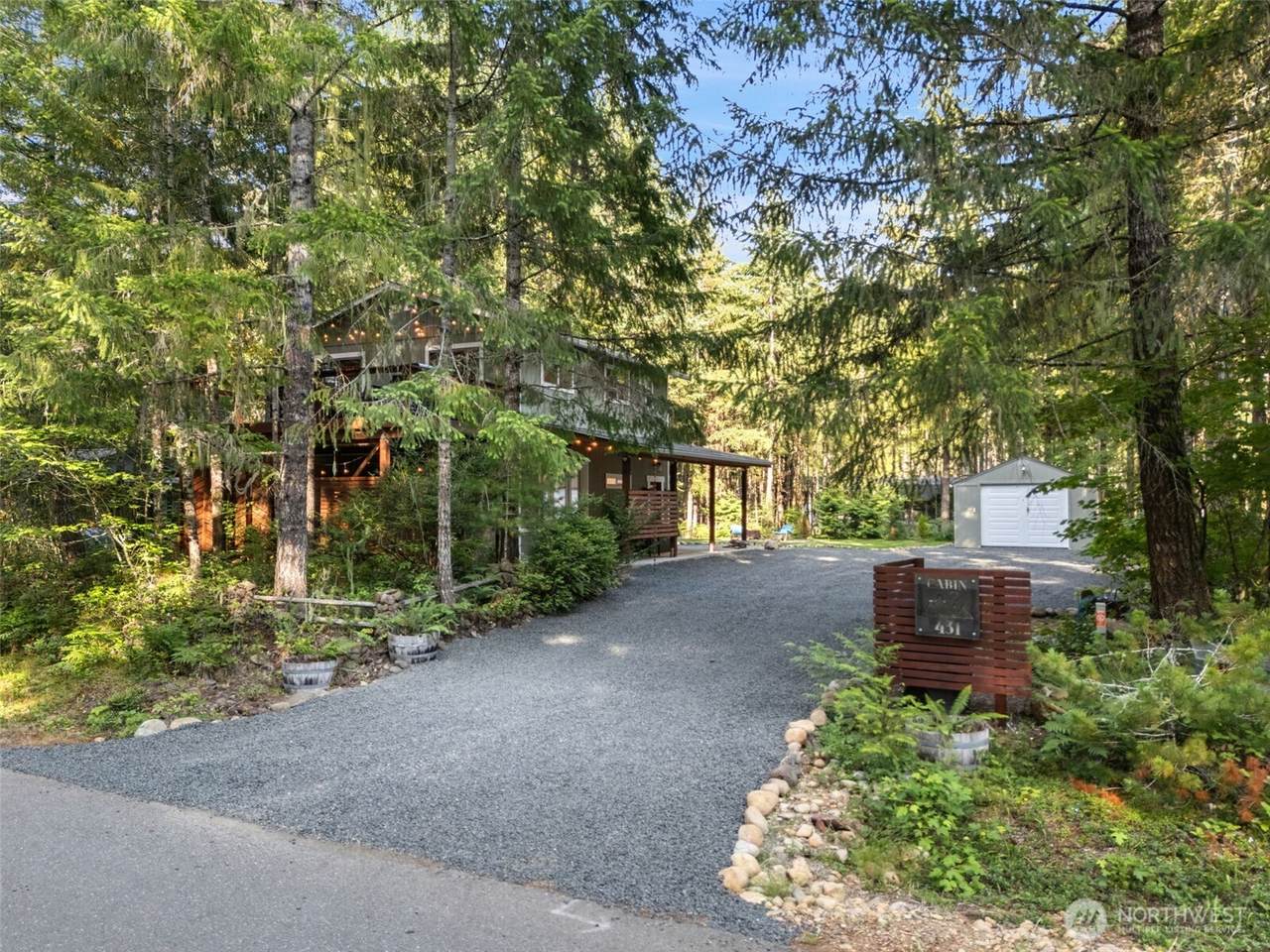 431 Mountain View Drive - Photo 1