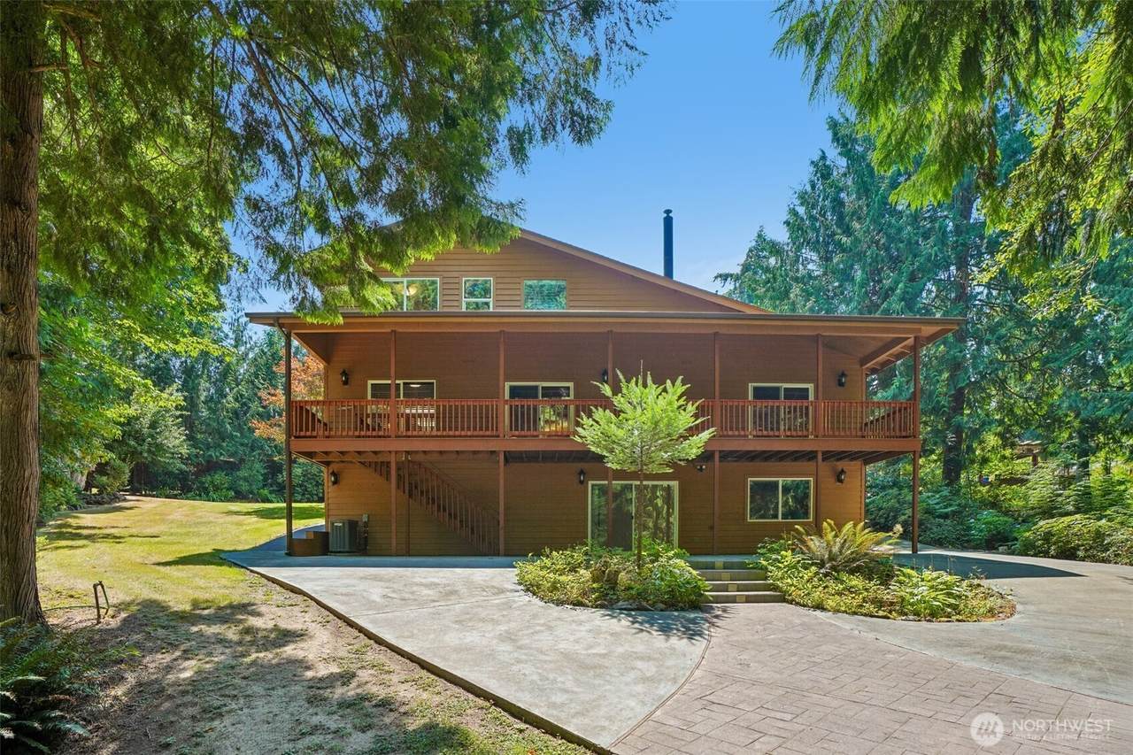 720 Ostrander Rd - Photo 1