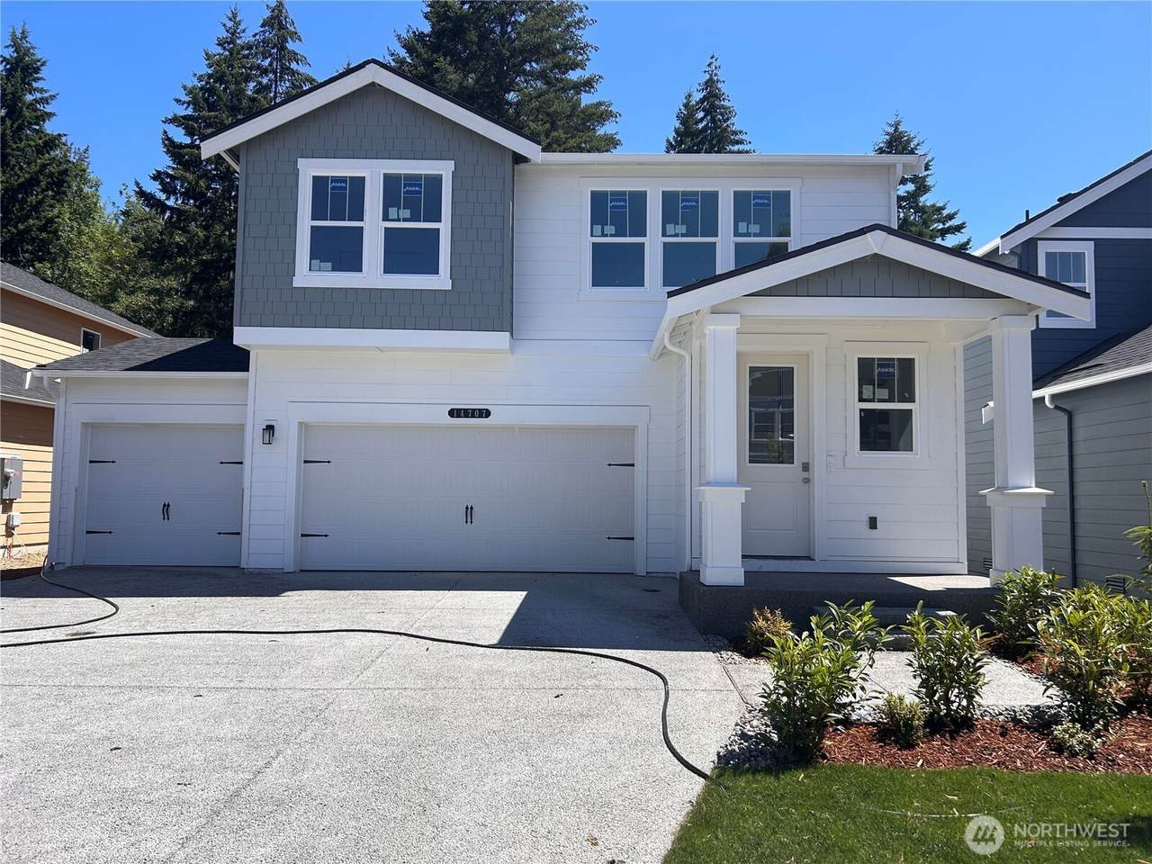 14707 59th Ave E - Photo 1