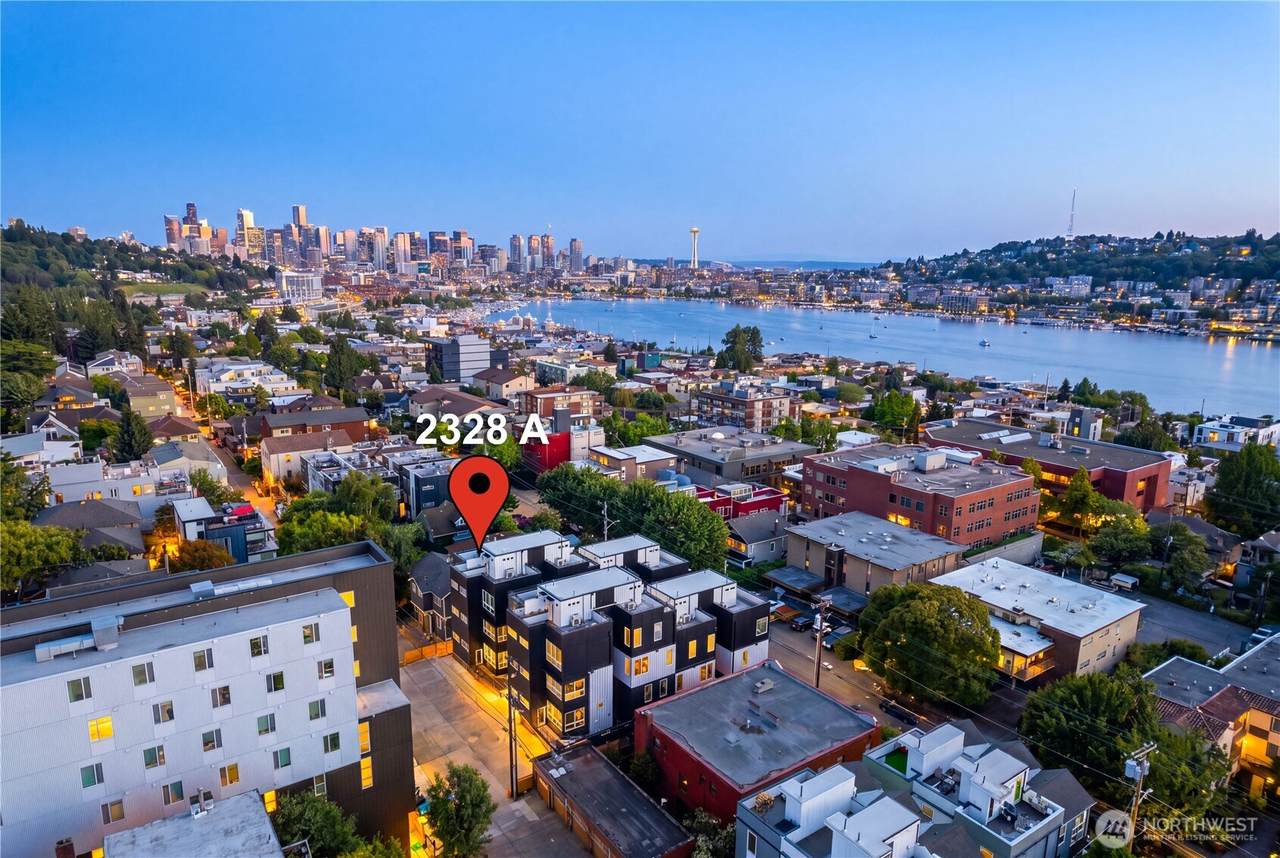2328 A Franklin Avenue - Photo 1