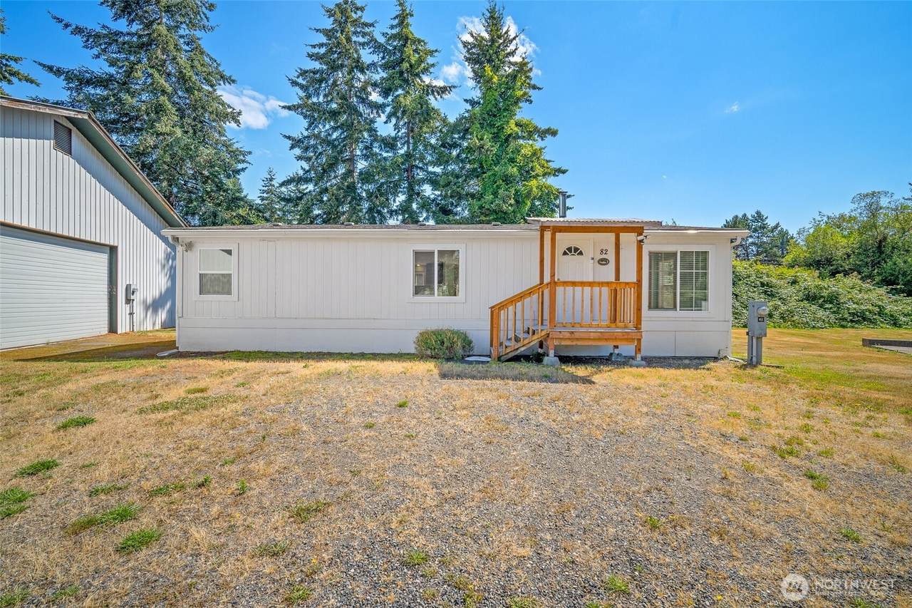 4672 Birch Bay Lynden Road - Photo 1