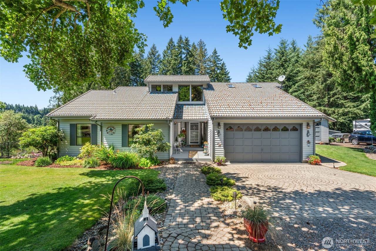 221 Dieckman Road - Photo 1