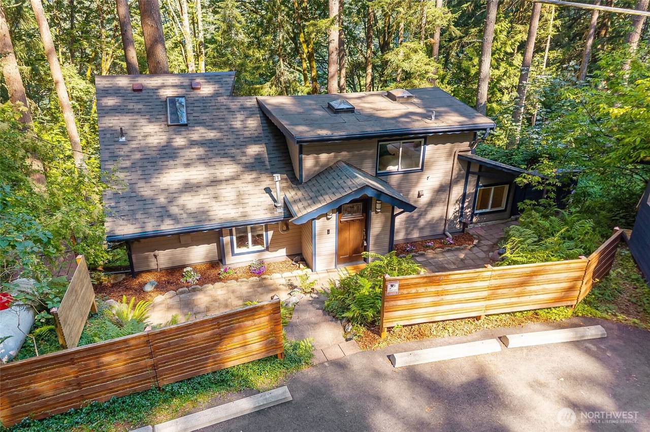 1823 Emerald Lake Way - Photo 1