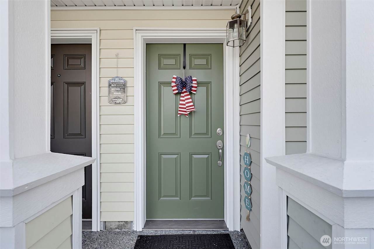 5210 35th St - Photo 1