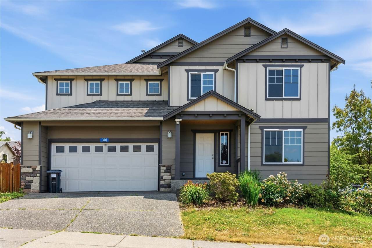 301 Barry Loop - Photo 1