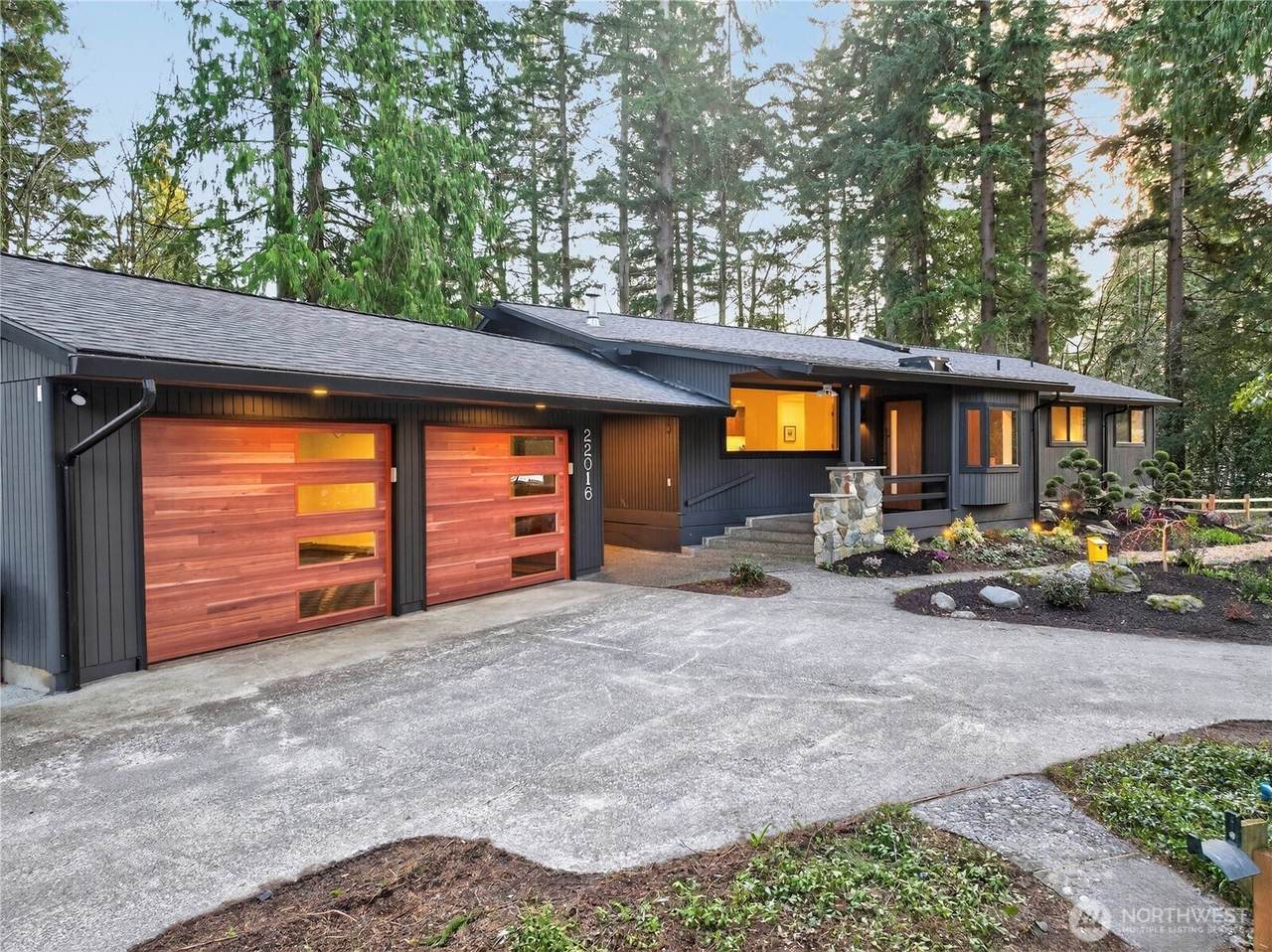 22016 Vine Road - Photo 1