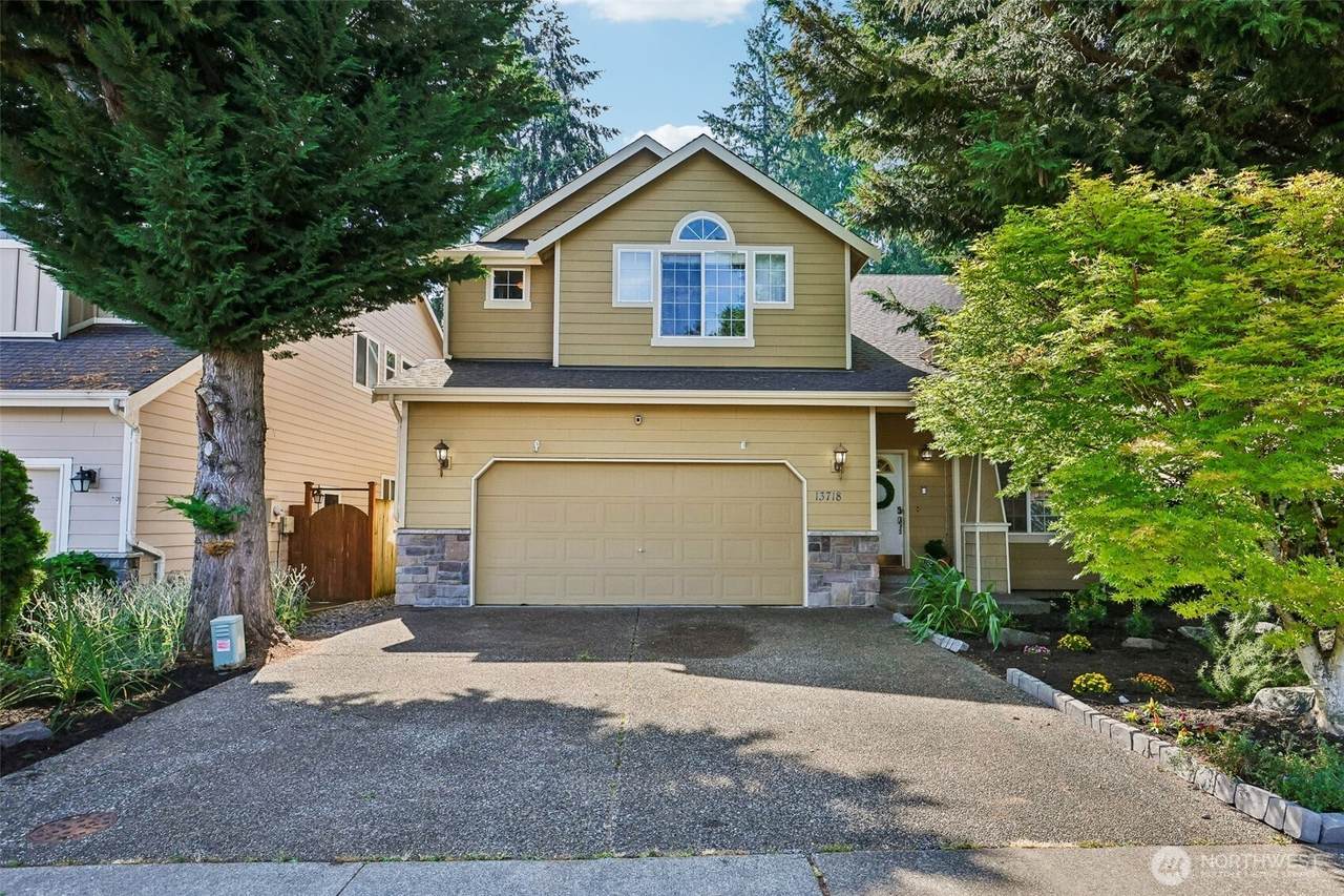 13718 43rd Avenue - Photo 1
