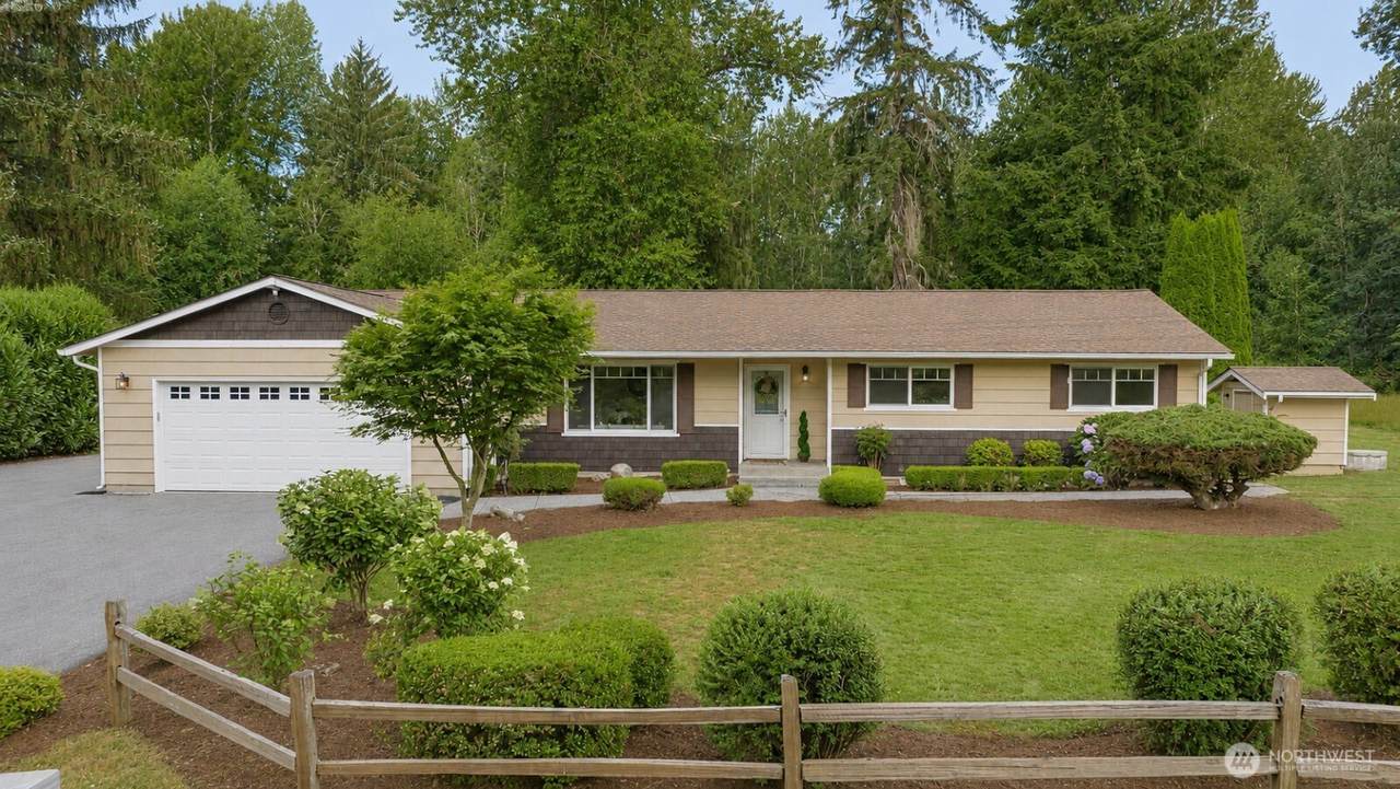 18815 176th Avenue - Photo 1