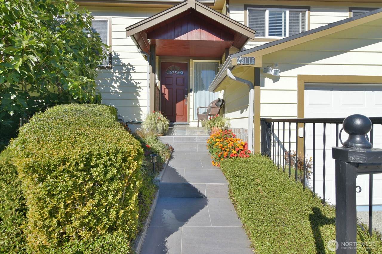 23116 80th Place - Photo 1