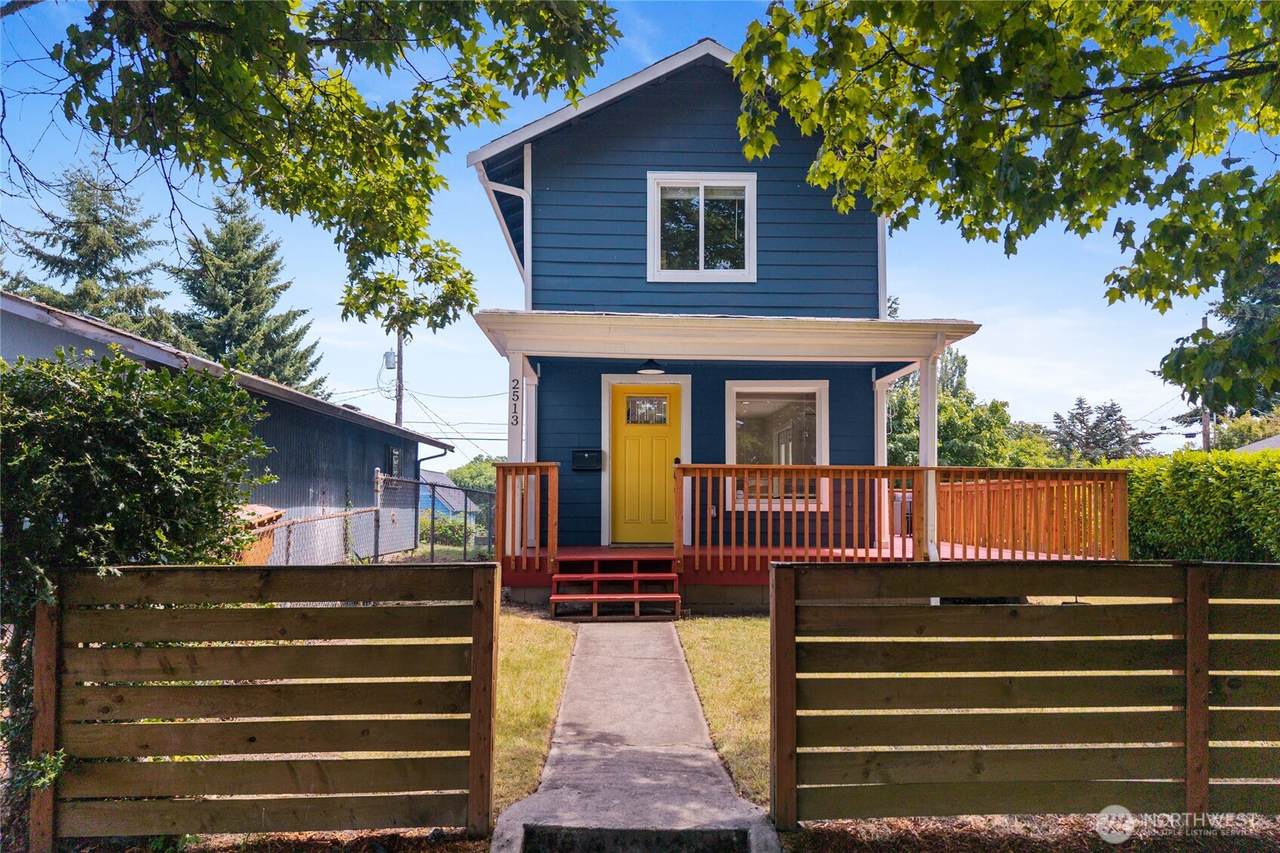 2513 Hosmer Street - Photo 1