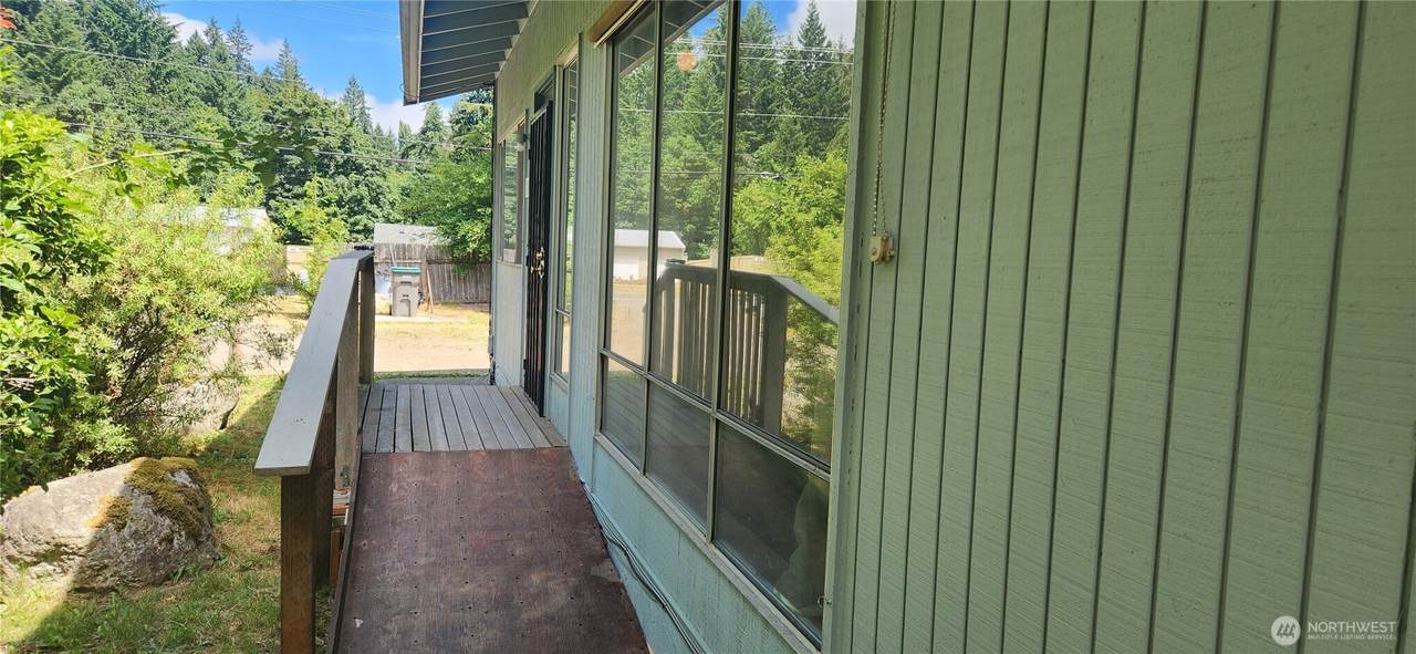 https://bt-photos.global.ssl.fastly.net/nwmls/1280_boomver_1_2558073-1.jpg
