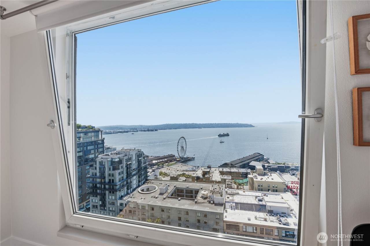 1415 2nd Avenue - Photo 1