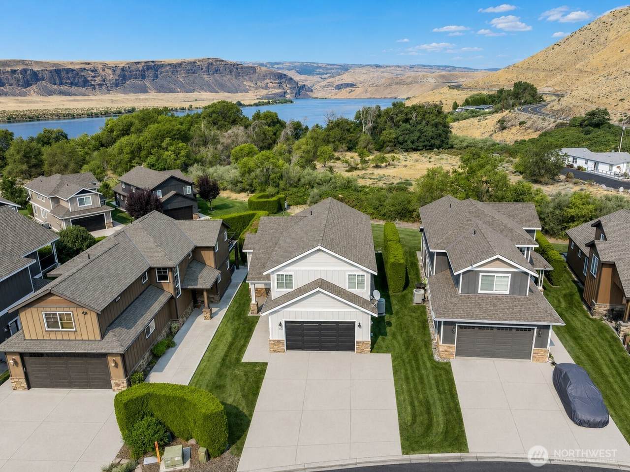 9434 Yakima Lane - Photo 1
