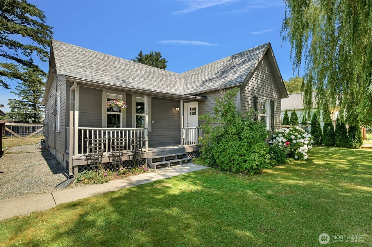 230 Vancouver Street - Photo 1