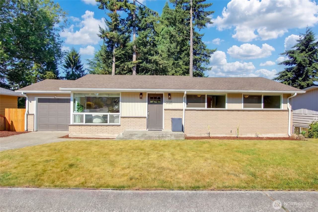 2025 Edmonds Avenue - Photo 1