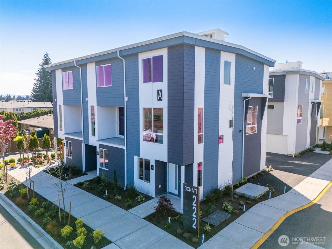222 124th Street - Photo 1