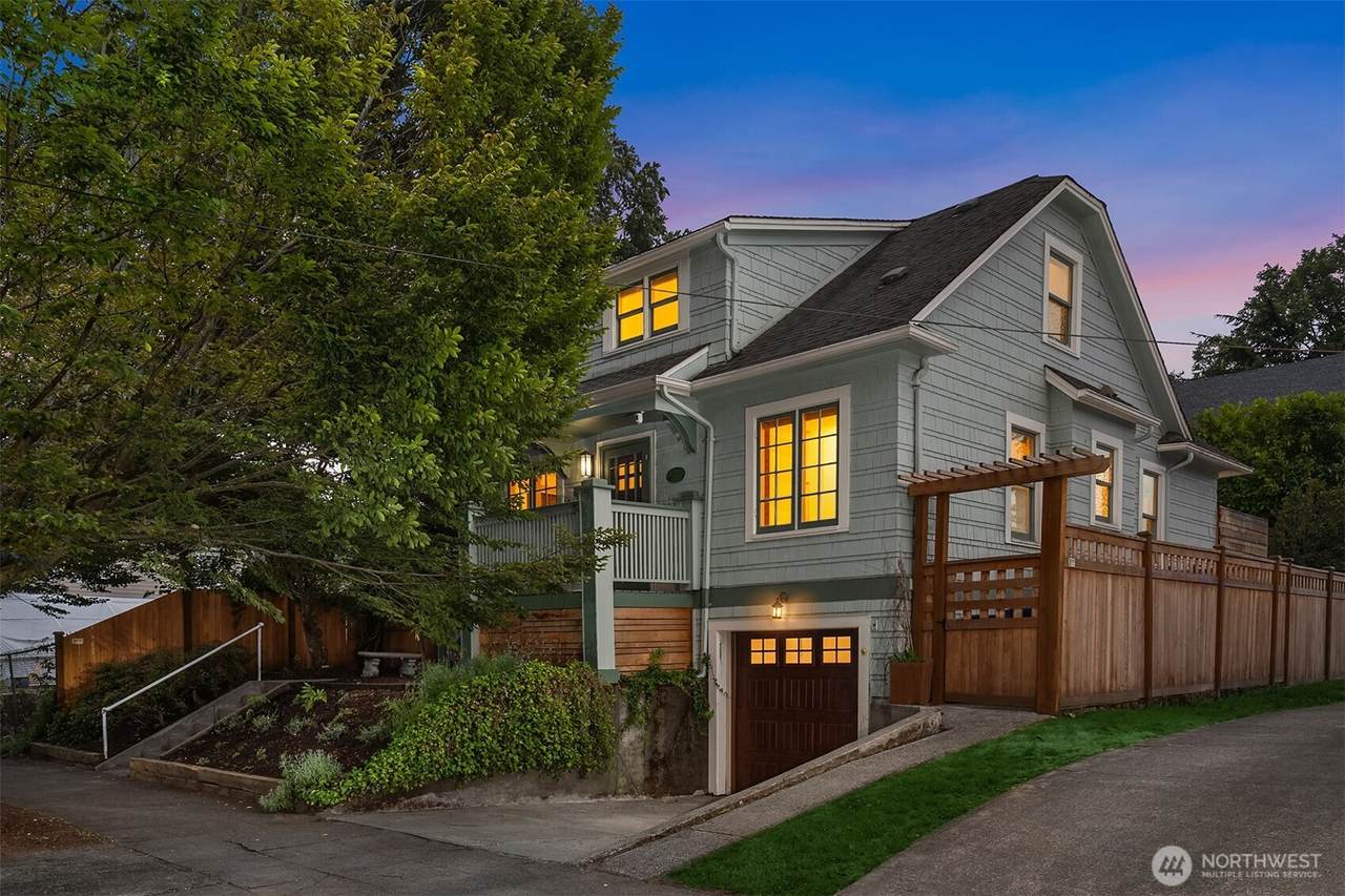 207 25th Avenue - Photo 1
