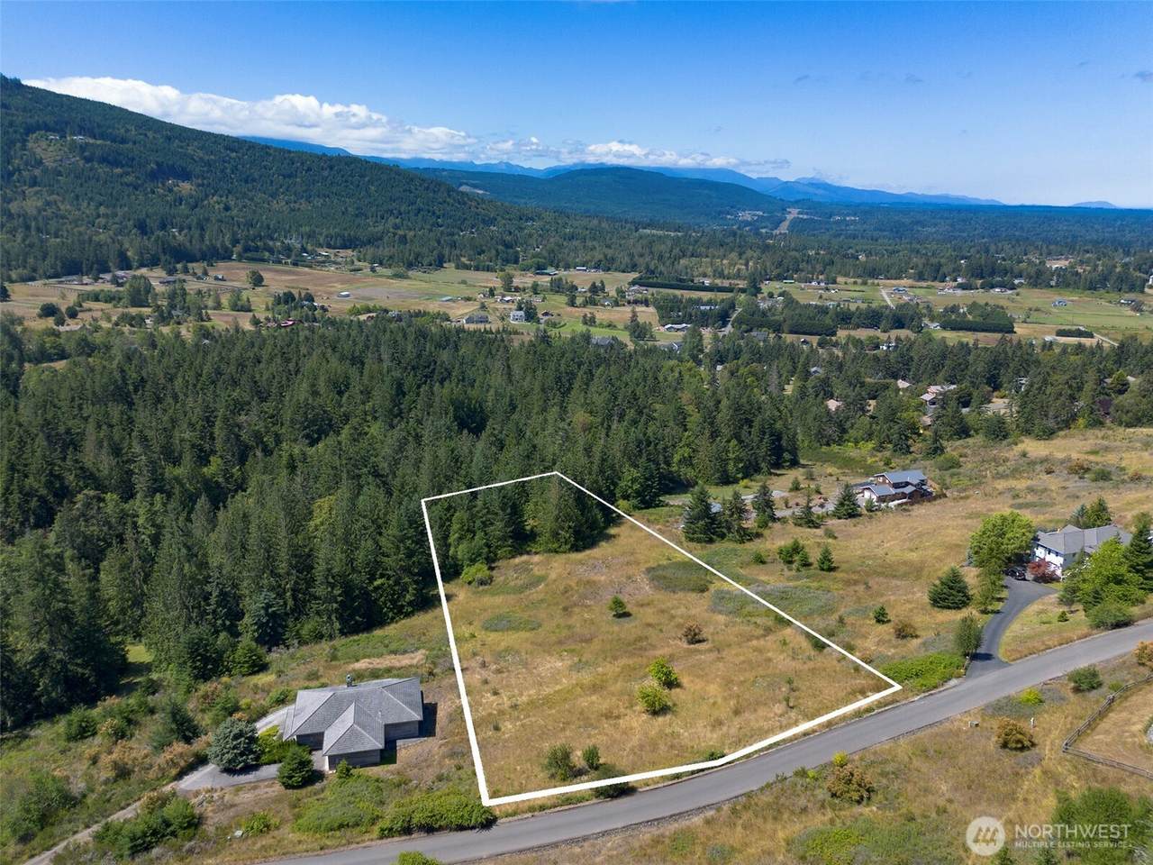 183 Hillside Drive - Photo 1