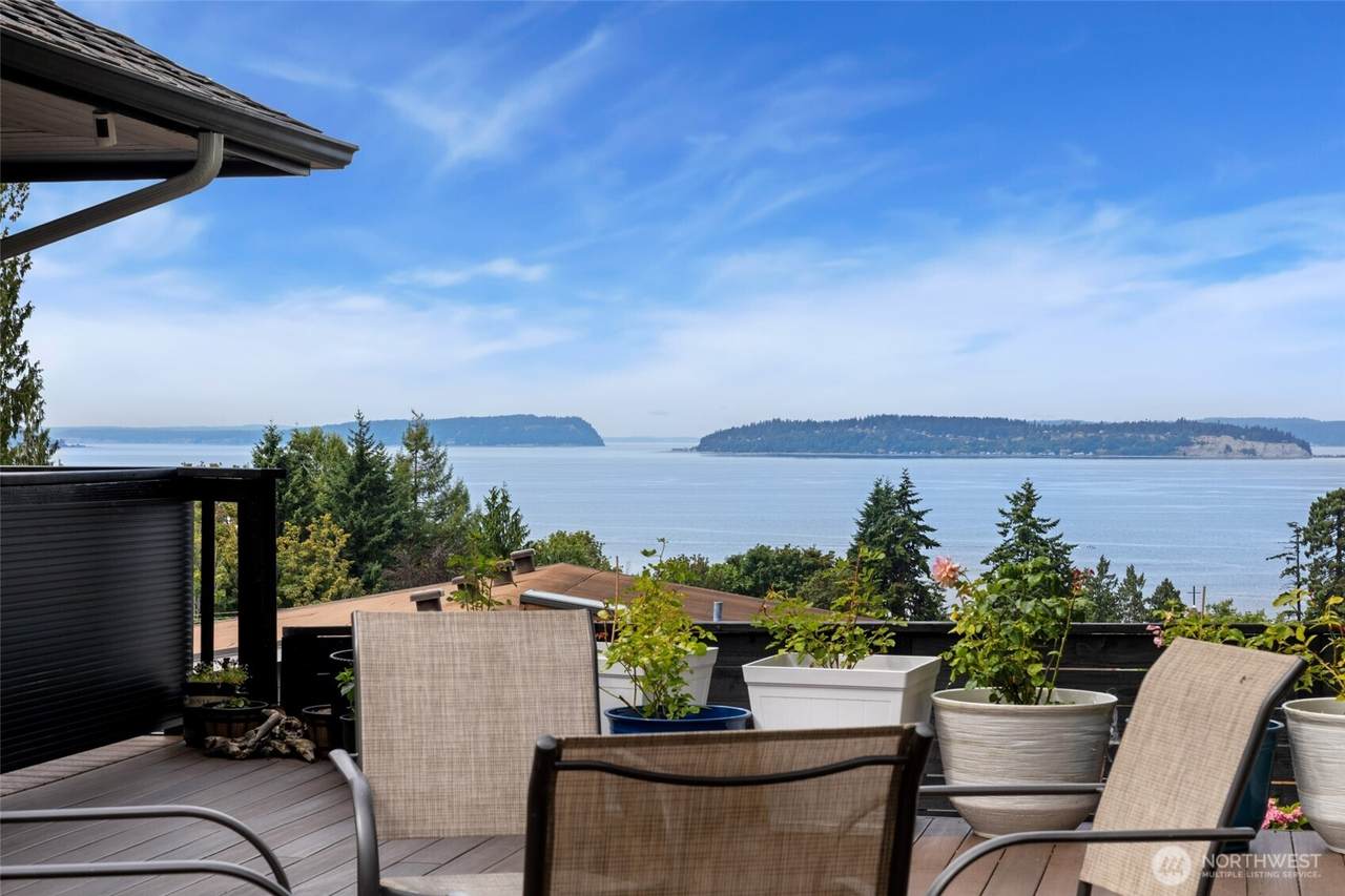 612 Park Avenue - Photo 1