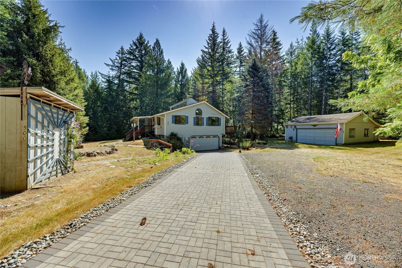 500 Mallard Lane - Photo 1